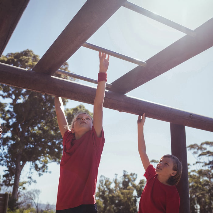 kids playing obstacles