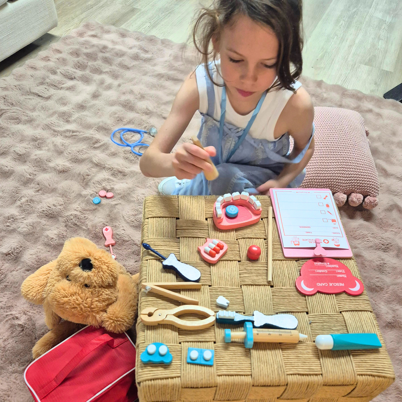 Children's Pretend Play Doctors Kit