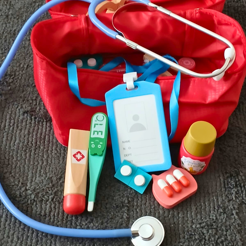 Children's Pretend Play Doctors Kit